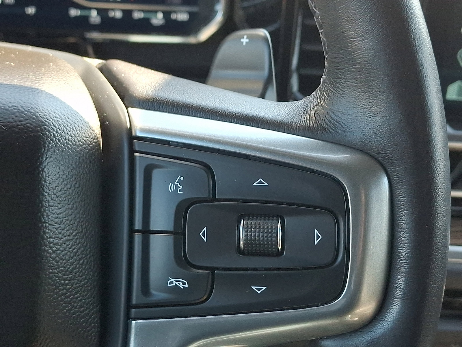 Used 2023 Chevrolet Silverado 1500 RST w/ Convenience Package II AWD/4WD image 24