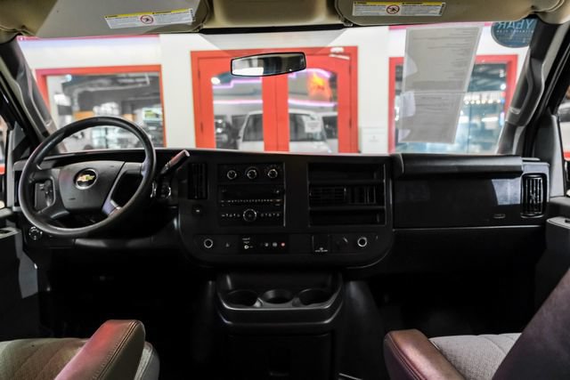 Used 2017 Chevrolet Express 3500 LT w/ LT Preferred Equipment Group RWD image 17