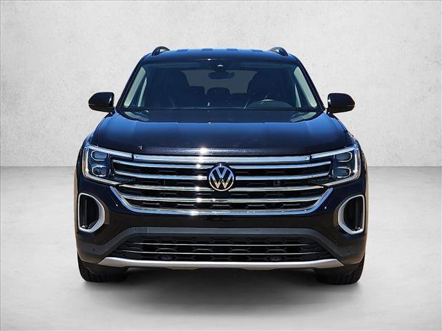 Used 2025 Volkswagen Atlas SE FWD image 2