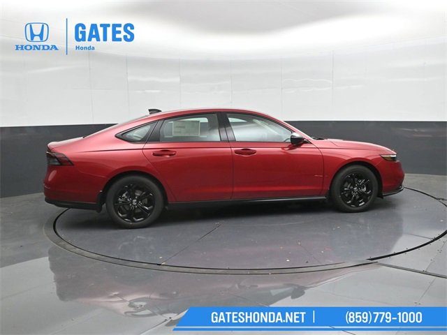 New 2025 Honda Accord SE image 3