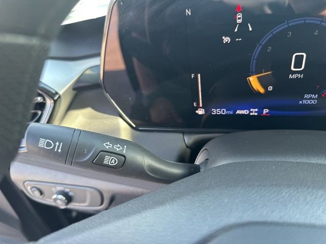Used 2025 Chevrolet TrailBlazer LT AWD/4WD image 23