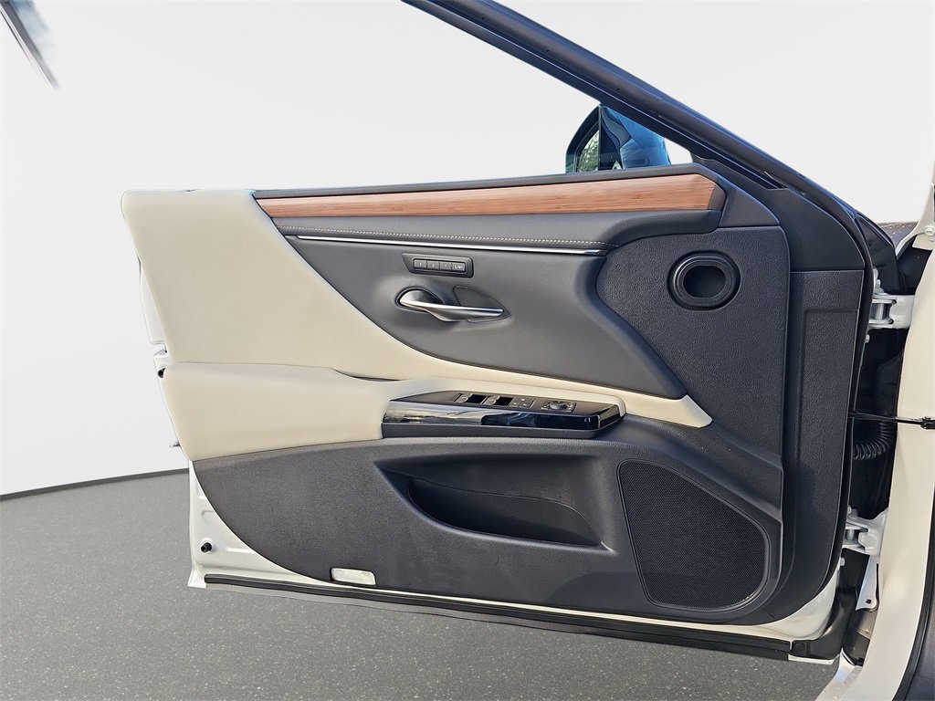 New 2025 Lexus ES 350 w/ Premium Package image 26