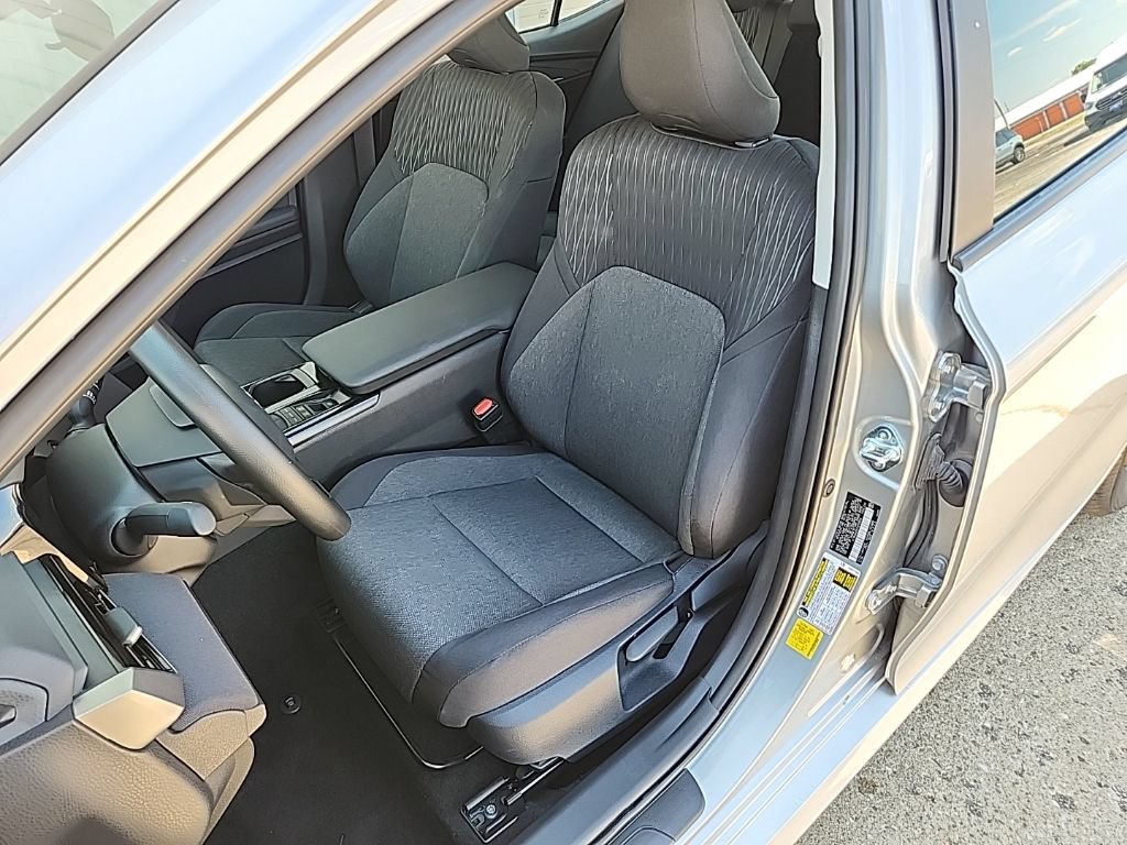 Used 2026 Toyota Camry LE FWD image 37