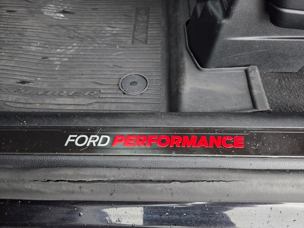 Used 2022 Ford Explorer ST w/ Equipment Group 401A AWD/4WD image 13