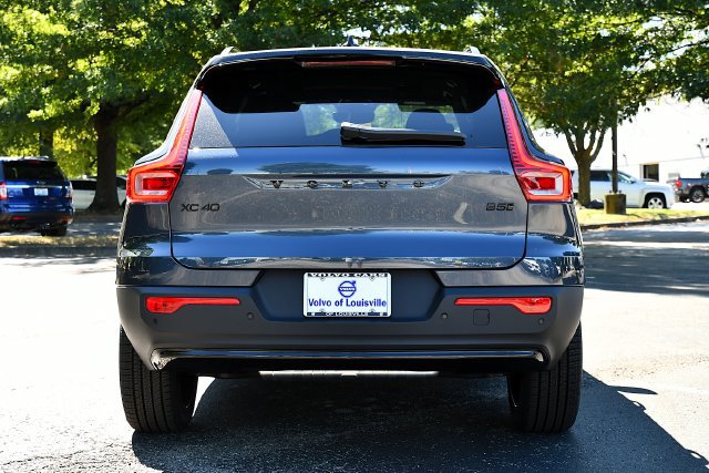 New 2026 Volvo XC40 B5 Ultra w/ Protection Package Premier AWD/4WD image 6