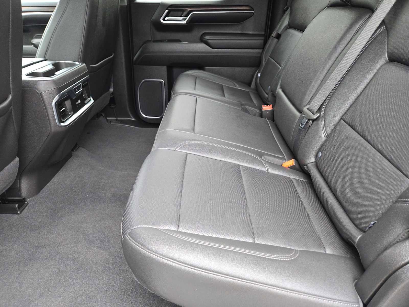 Certified 2024 GMC Sierra 1500 SLT image 29