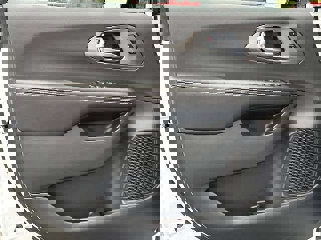 New 2026 Chrysler Pacifica Select image 19