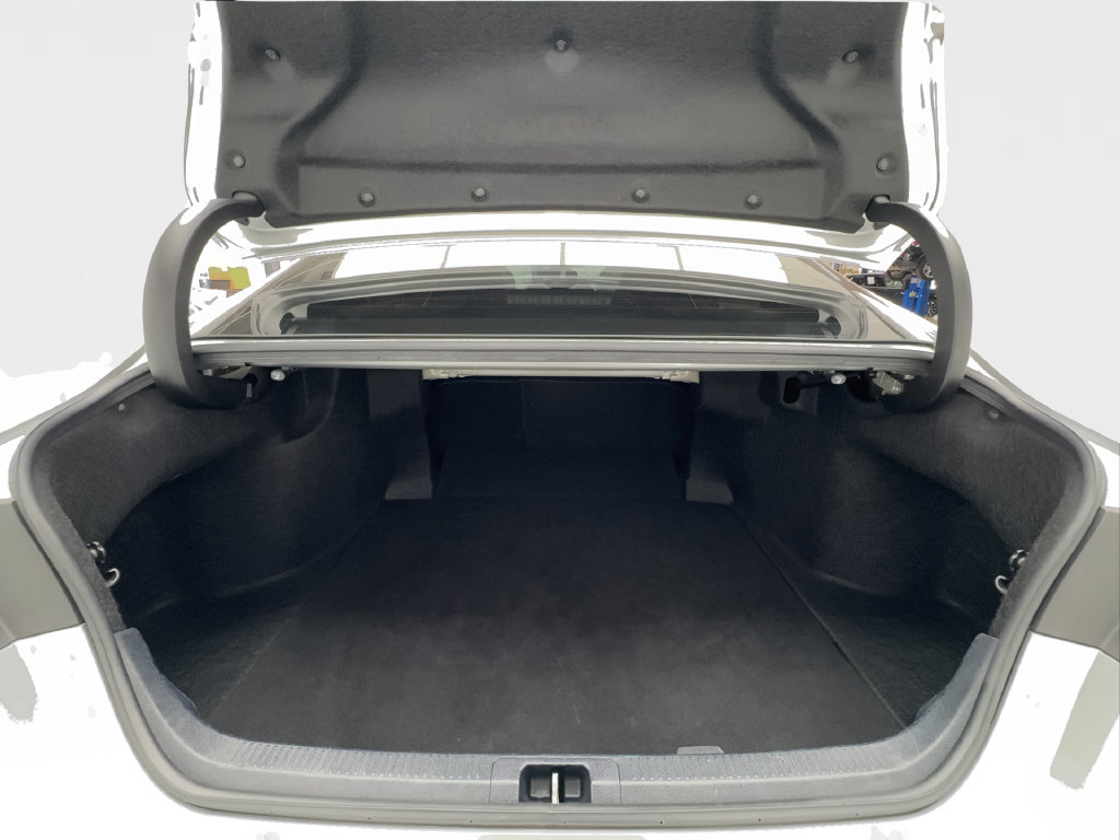 Used 2023 Toyota Camry SE FWD image 18