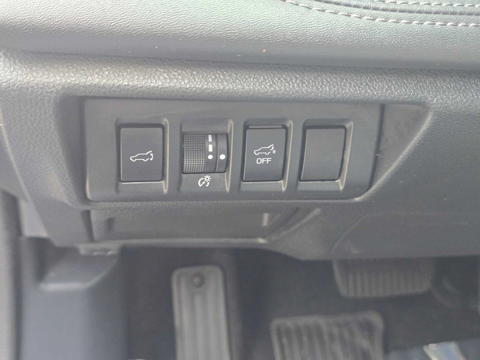 Used 2022 Subaru Outback Limited AWD/4WD image 25