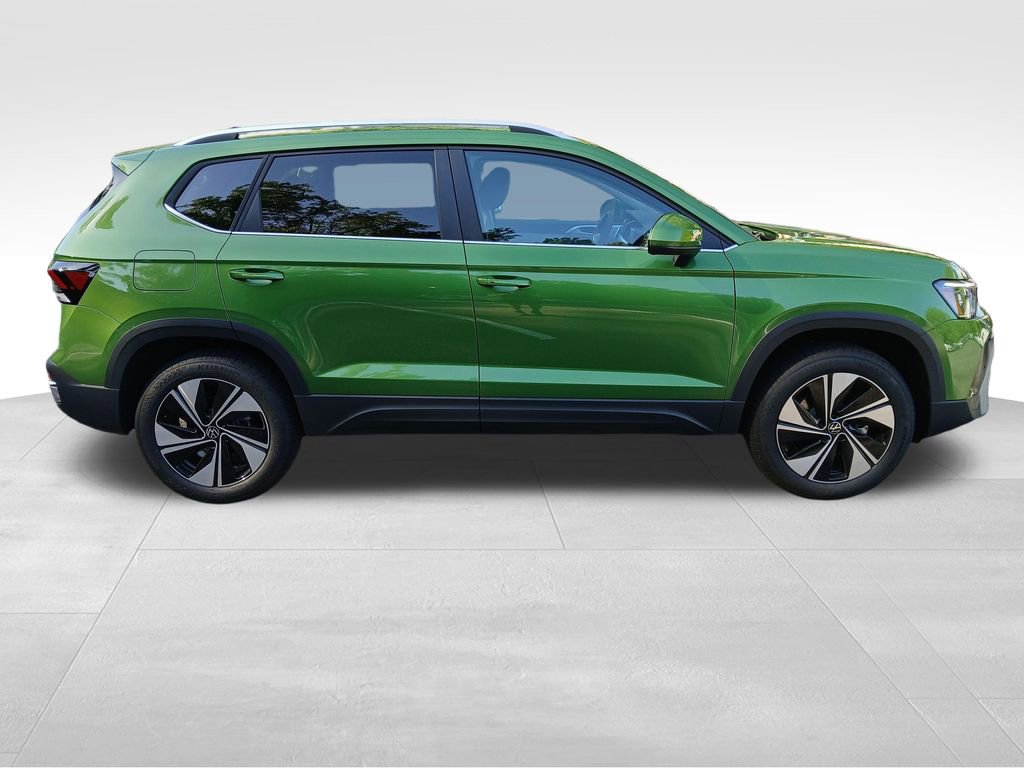 New 2026 Volkswagen Taos SE AWD/4WD image 6