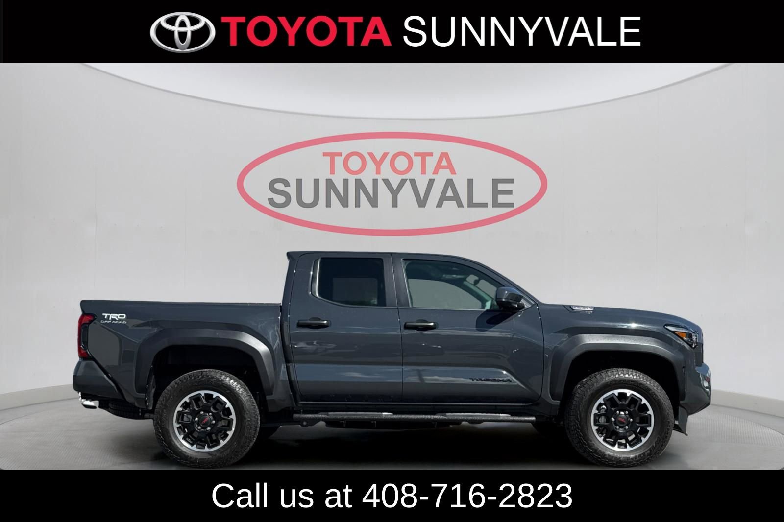Used 2025 Toyota Tacoma TRD Off-Road image 9