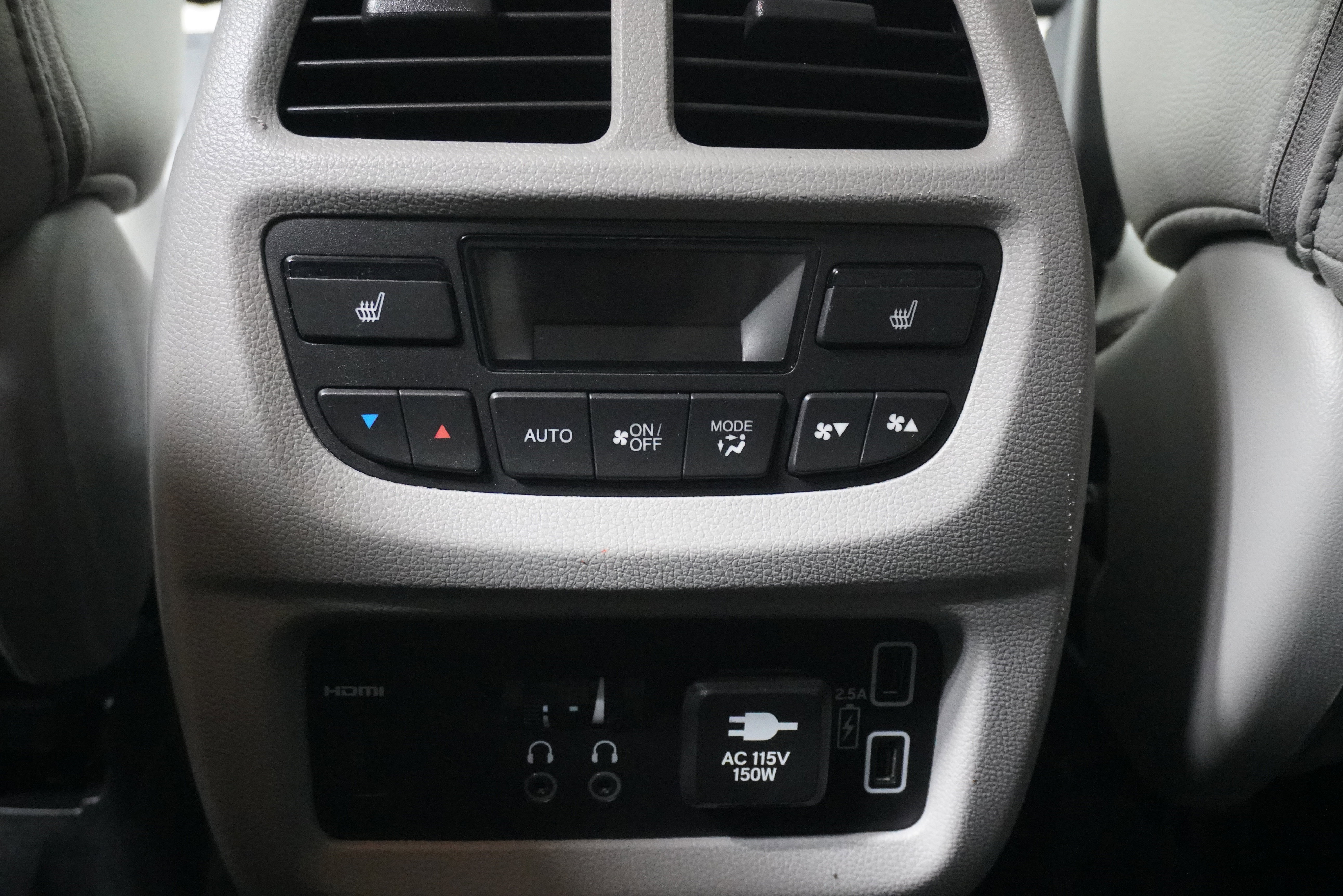 Used 2020 Honda Pilot Elite image 15