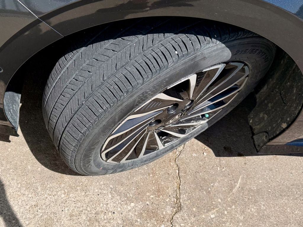 Used 2024 Hyundai Sonata Limited FWD image 32