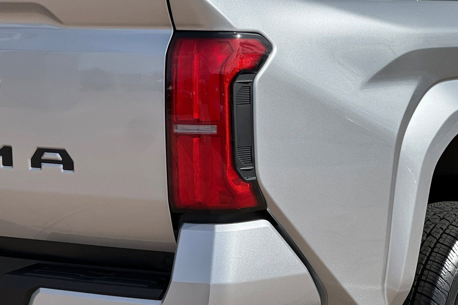 Certified 2025 Toyota Tacoma SR5 image 33