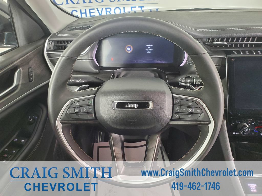 Used 2023 Jeep Grand Cherokee Limited AWD/4WD image 18