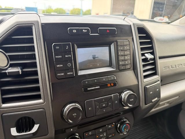 Used 2018 Ford F550 4x4 SuperCab Super Duty image 32