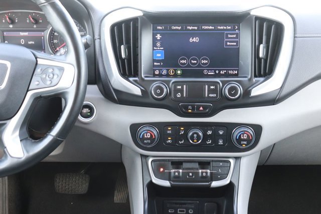 Used 2023 GMC Terrain SLT image 15