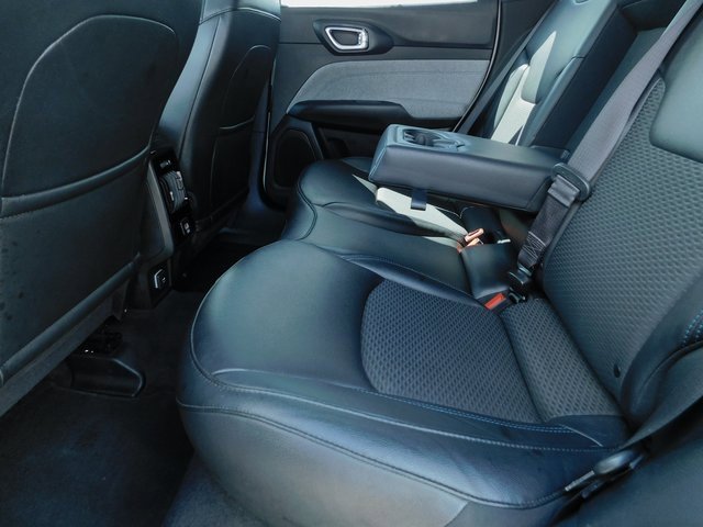 Used 2024 Jeep Compass Latitude image 20