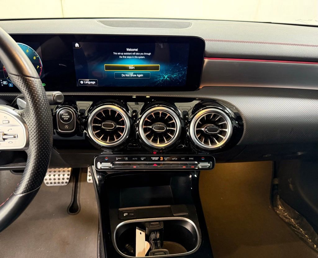 Used 2022 Mercedes-Benz CLA 250 image 17