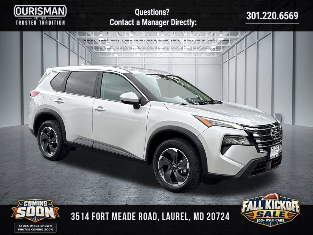 Used 2025 Nissan Rogue SV AWD/4WD image 1