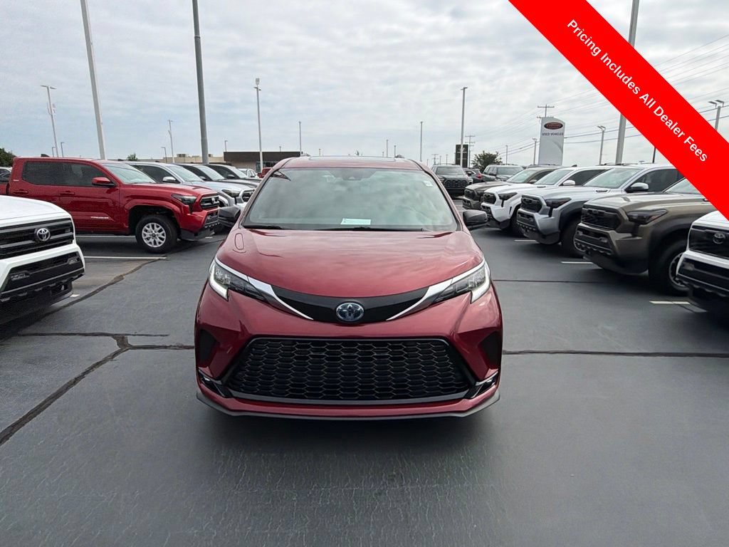 Used 2022 Toyota Sienna XSE w/ XSE Plus Package FWD image 57