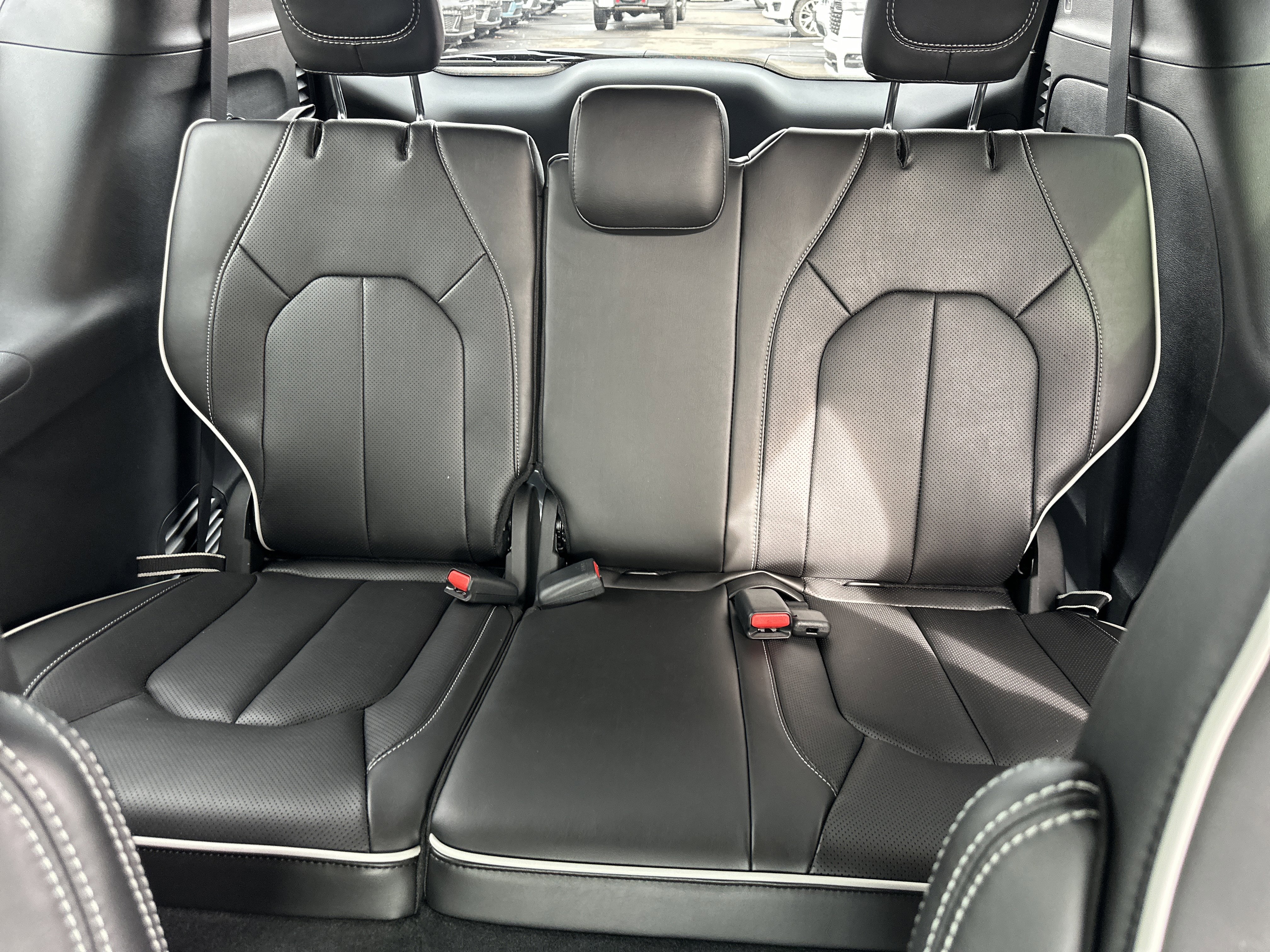 New 2026 Chrysler Pacifica Limited w/ S Appearance Package FWD image 30