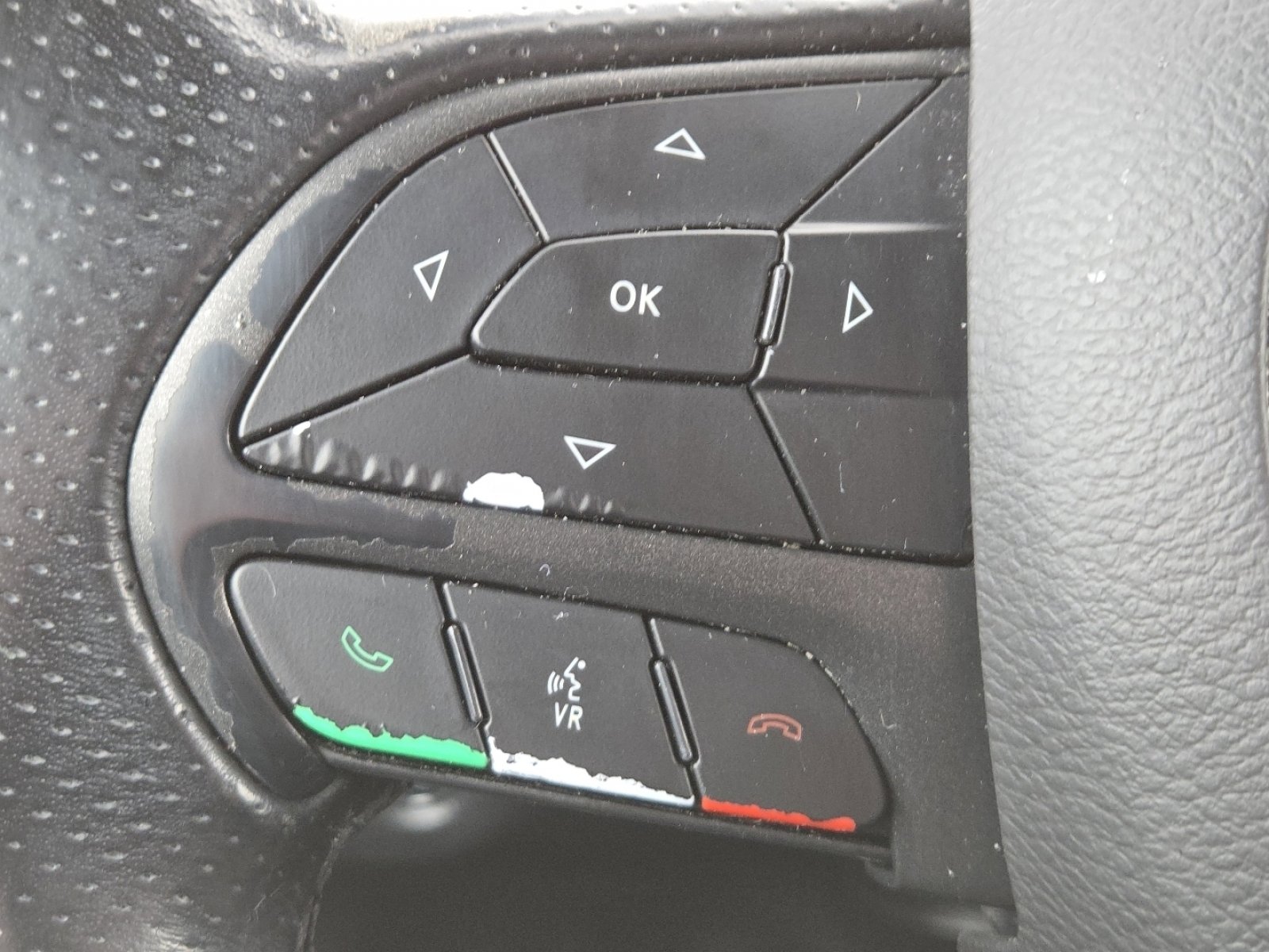 Used 2019 Dodge Challenger SXT w/ Blacktop Package image 28