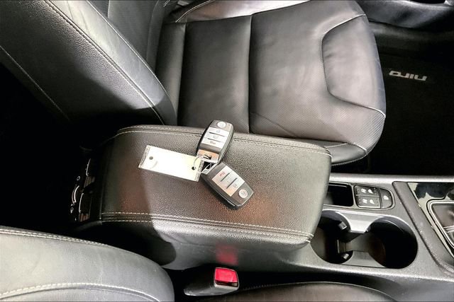 Used 2017 Kia Niro Touring image 33