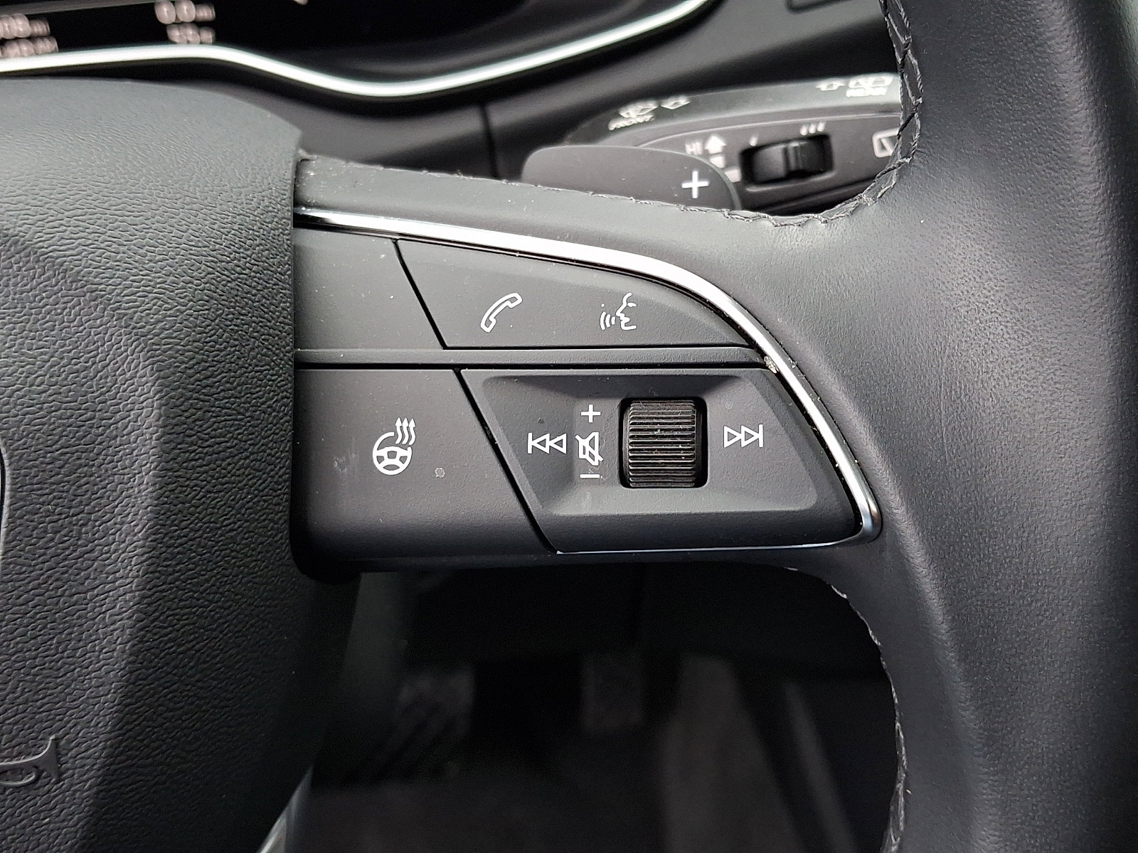 Certified 2025 Audi Q5 2.0T Premium image 22