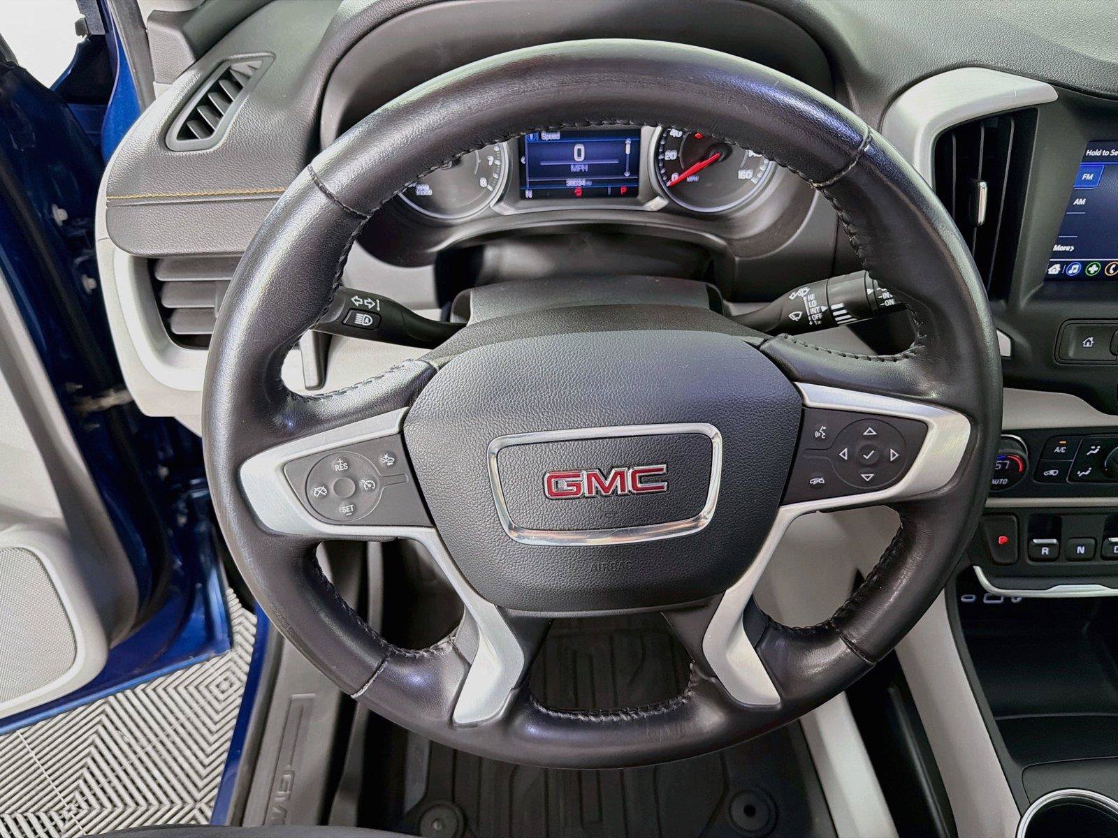 Used 2020 GMC Terrain SLE w/ Driver Convenience Package AWD/4WD image 3