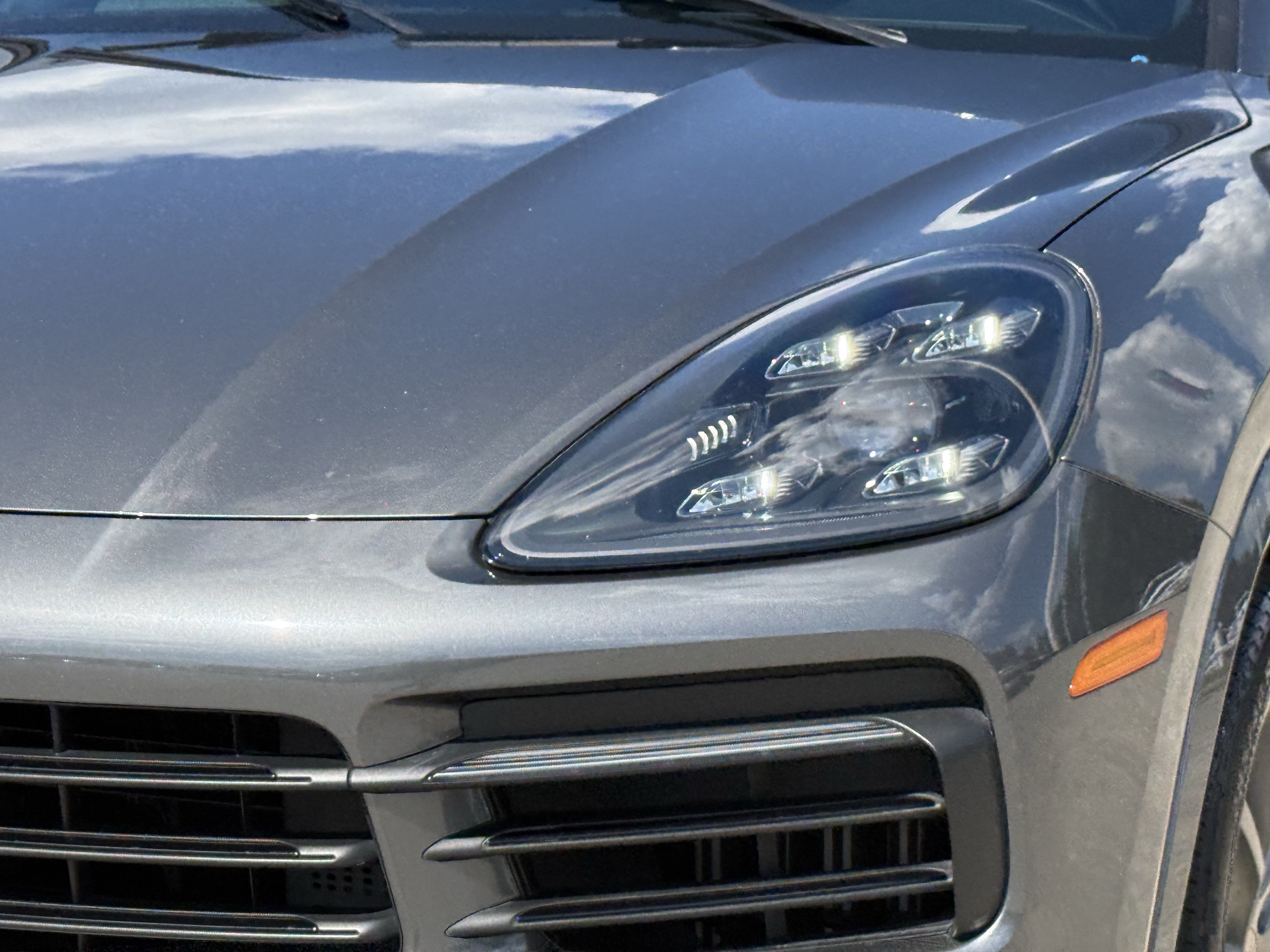 Used 2020 Porsche Cayenne AWD/4WD image 11