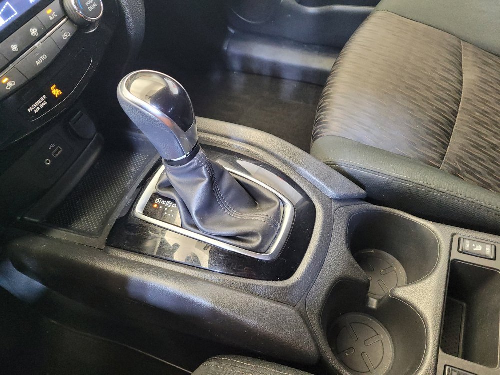 Used 2018 Nissan Rogue SV AWD/4WD image 26