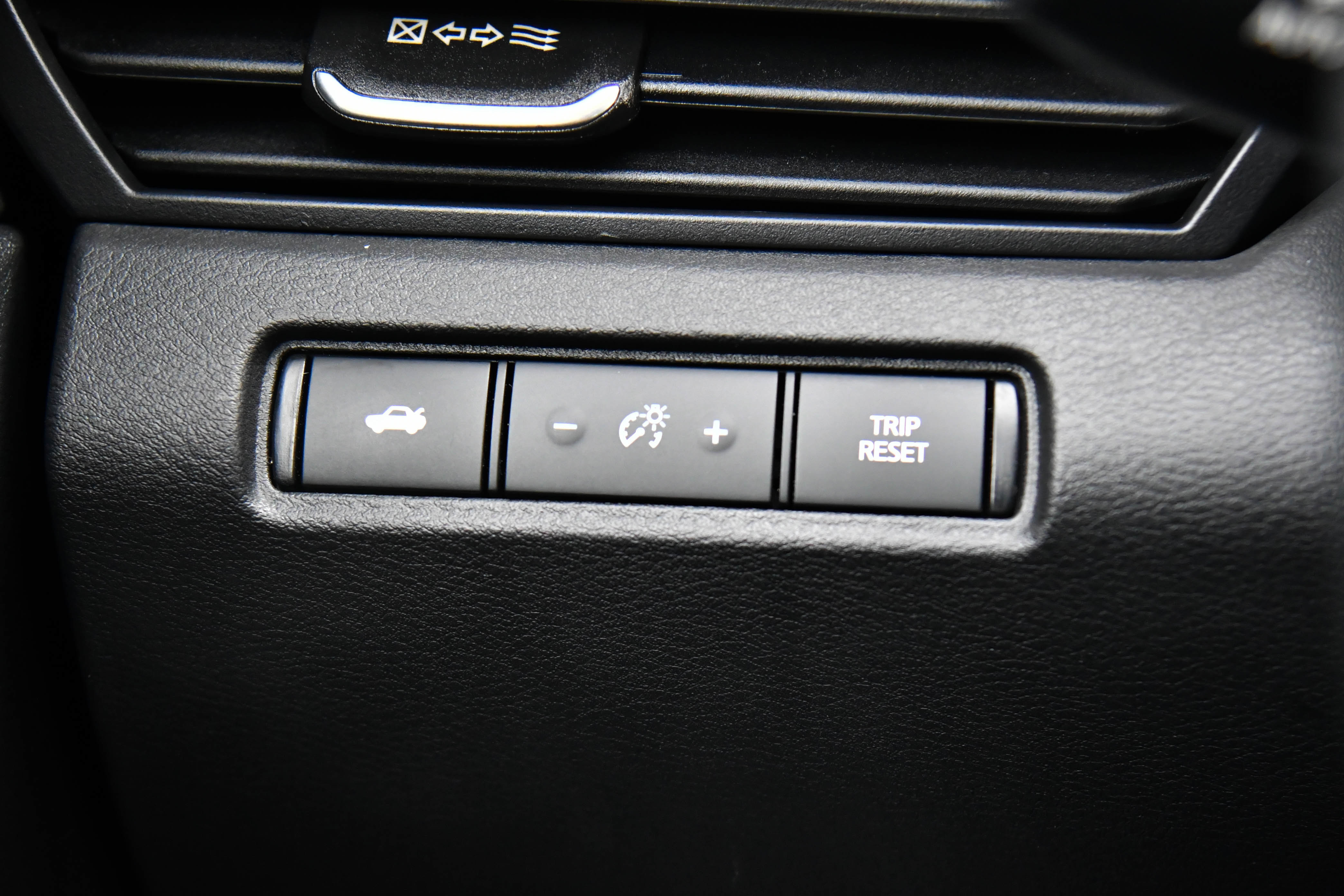 Used 2024 Nissan Altima 2.5 SV image 30