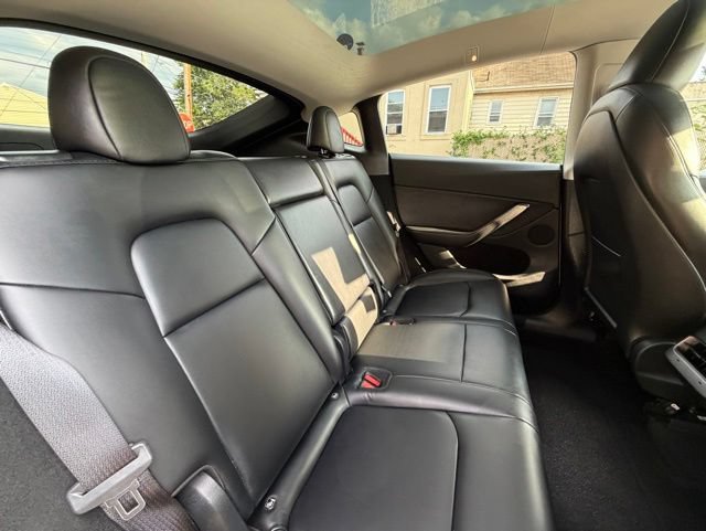 Used 2024 Tesla Model Y Performance AWD/4WD image 22