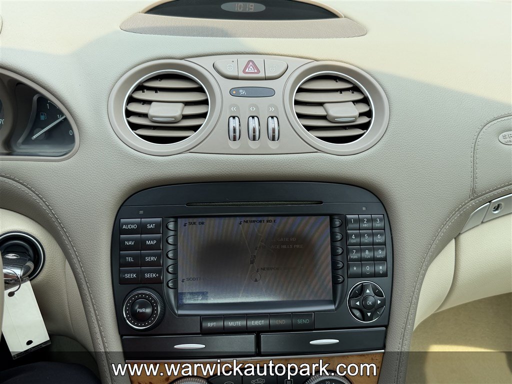 Used 2008 Mercedes-Benz SL 550 image 11