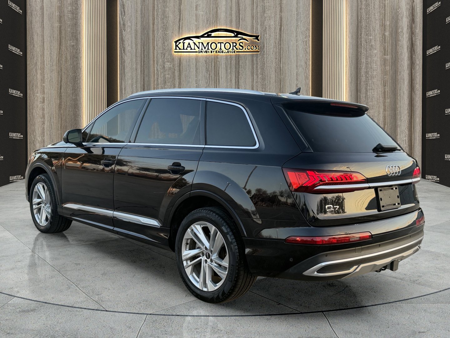 Used 2021 Audi Q7 2.0T Premium w/ Convenience Package AWD/4WD image 5
