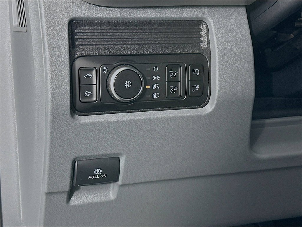 New 2026 Ford F350 XLT w/ XLT Premium Package image 10