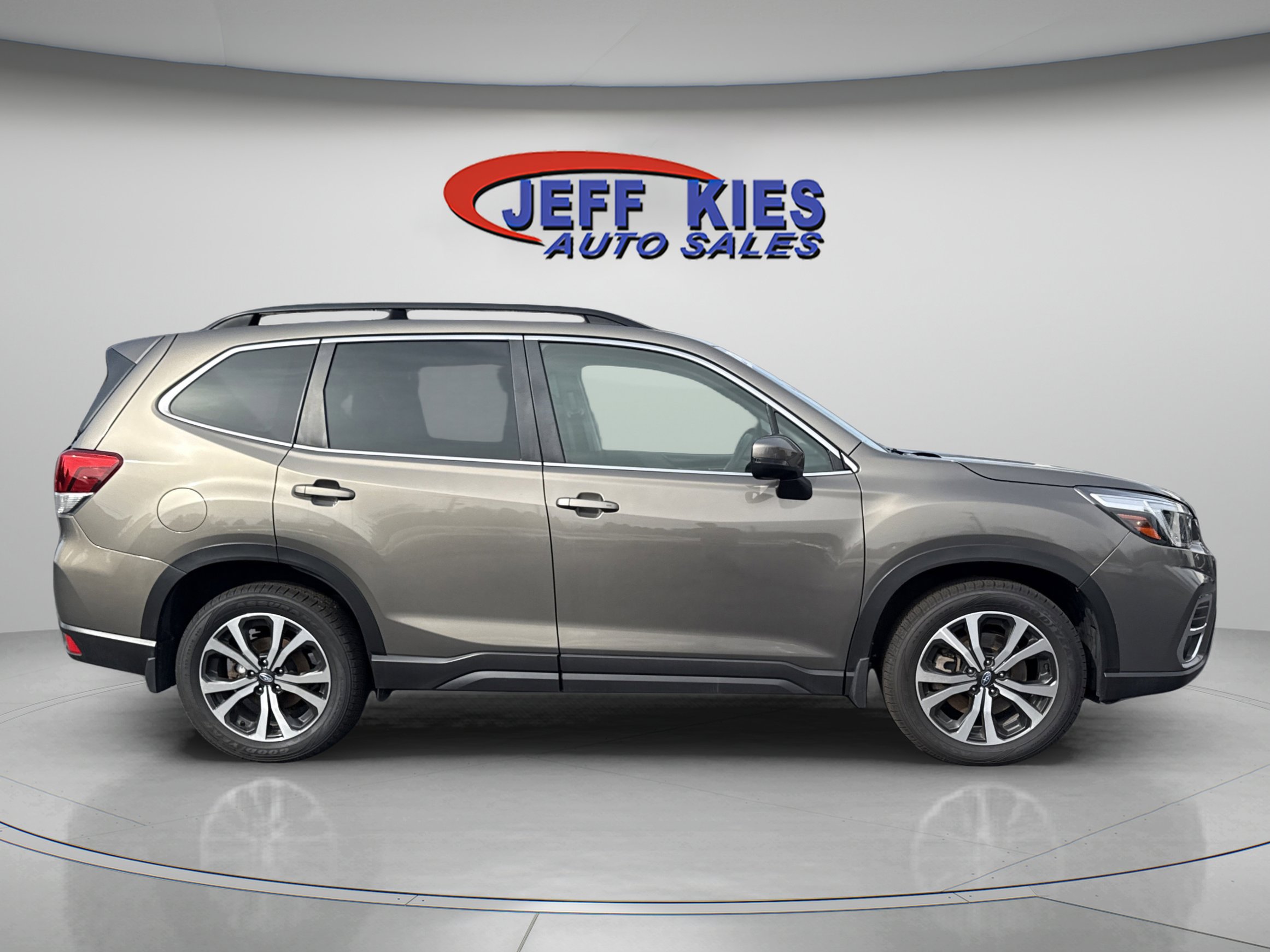 Used 2020 Subaru Forester Limited AWD/4WD image 7
