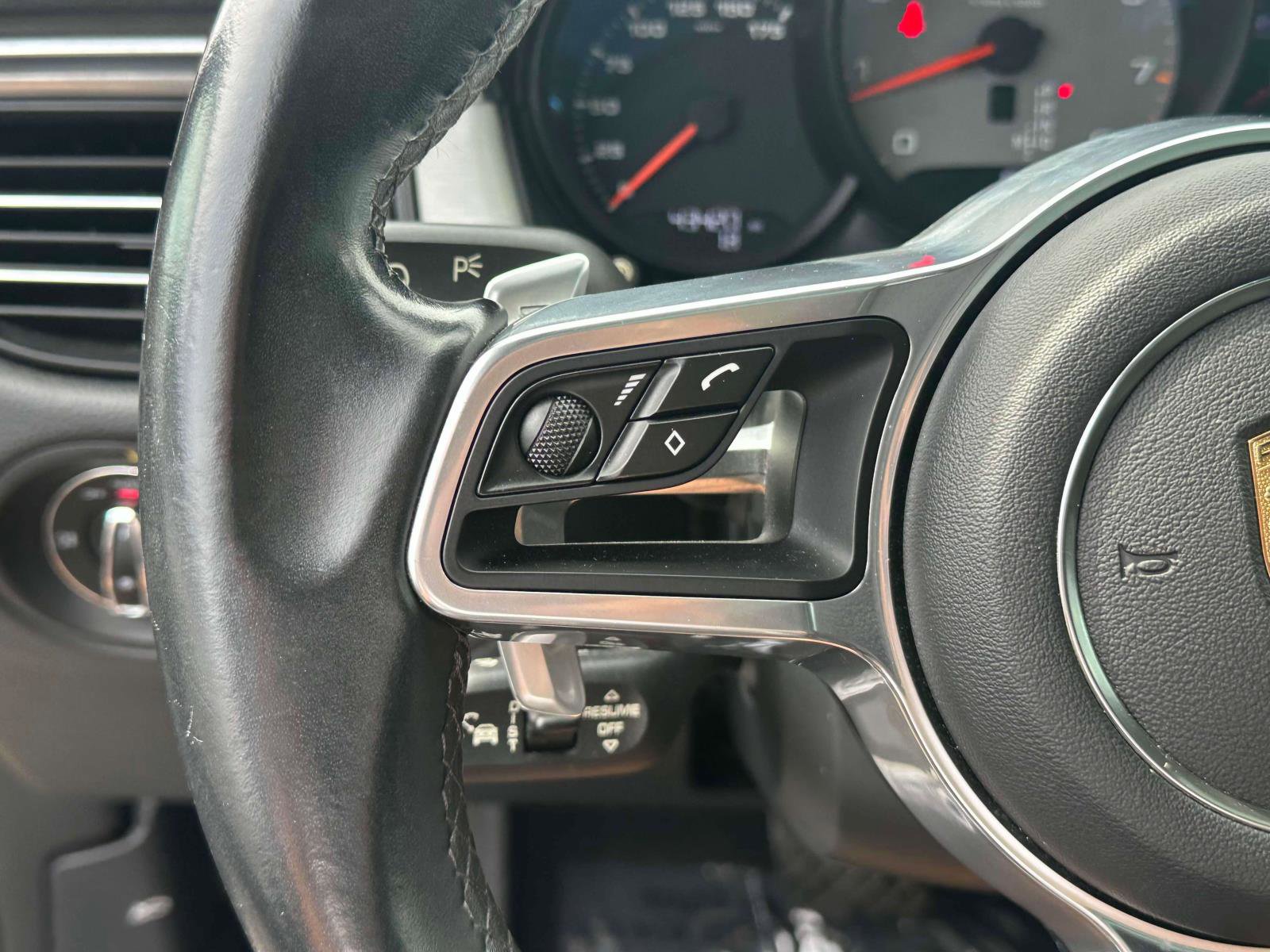 Used 2019 Porsche Macan S w/ Premium Package Plus image 21