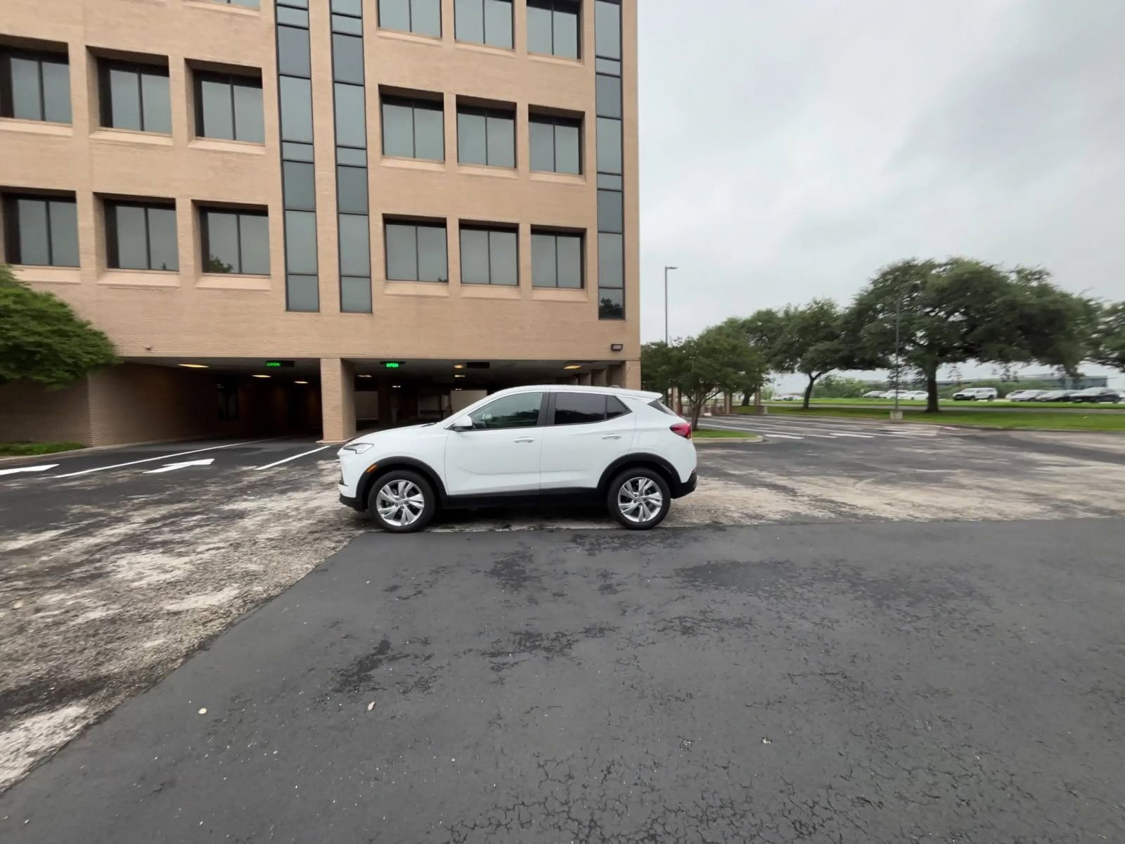 Used 2025 Buick Encore GX Preferred FWD image 15