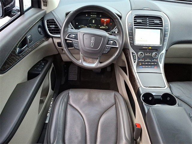 Used 2019 Lincoln Nautilus Reserve image 12