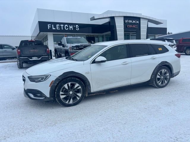 Used 2018 Buick Regal Preferred w/ Sights and Sounds Package image 8