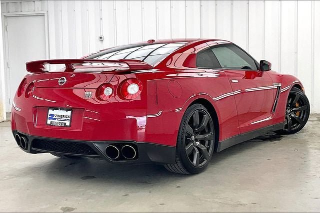 Used 2010 Nissan GT-R Premium AWD/4WD image 12