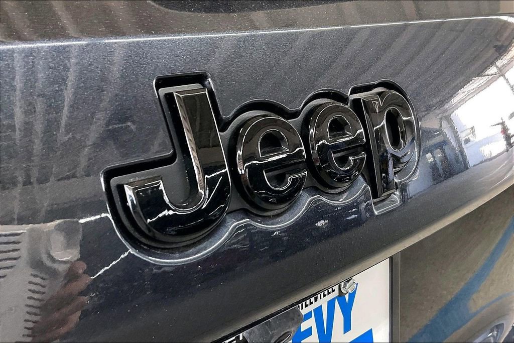 Used 2014 Jeep Grand Cherokee Altitude image 24