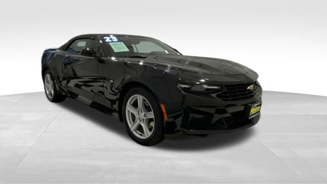 Used 2023 Chevrolet Camaro LT image 7