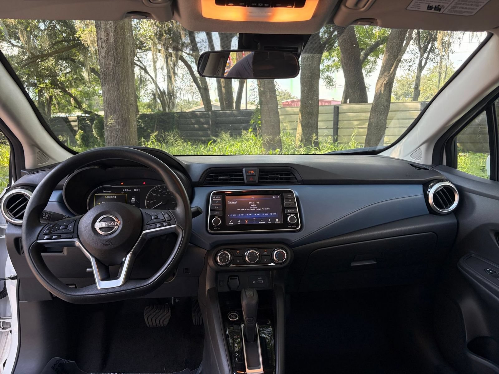 Used 2025 Nissan Versa SV FWD image 31
