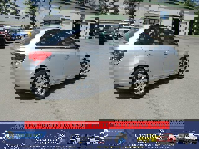 Used 2015 Chevrolet Cruze LS FWD image 4