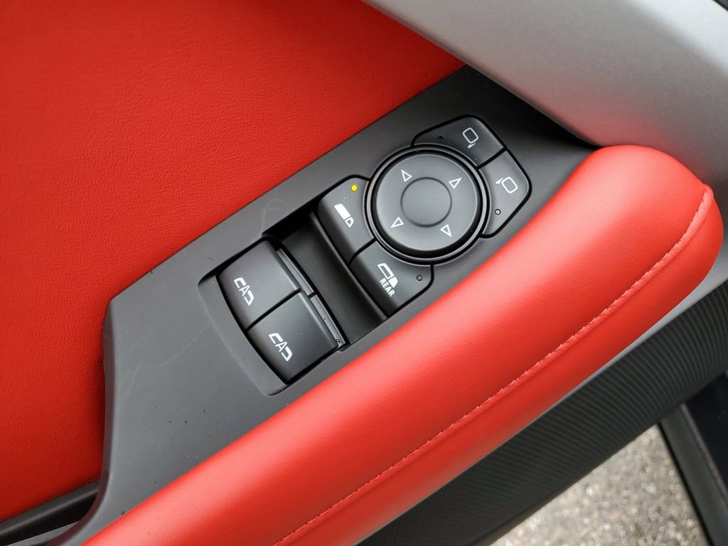Certified 2020 Chevrolet Camaro LT w/ RS Package image 22