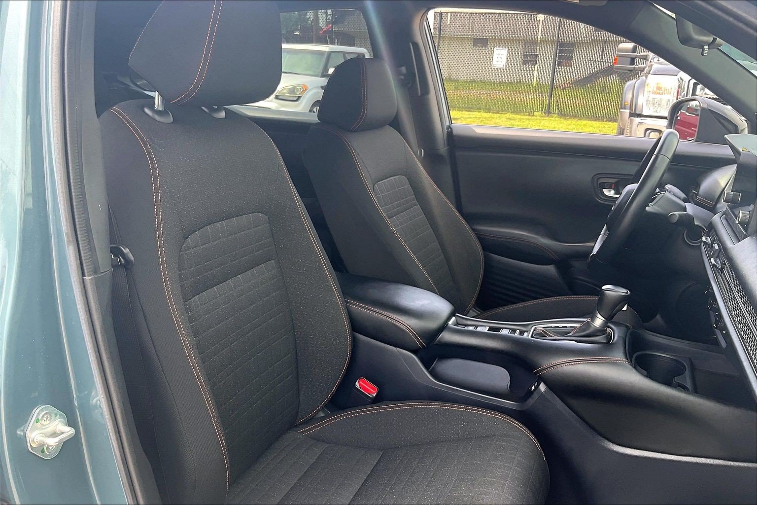 Used 2023 Honda HR-V Sport image 9