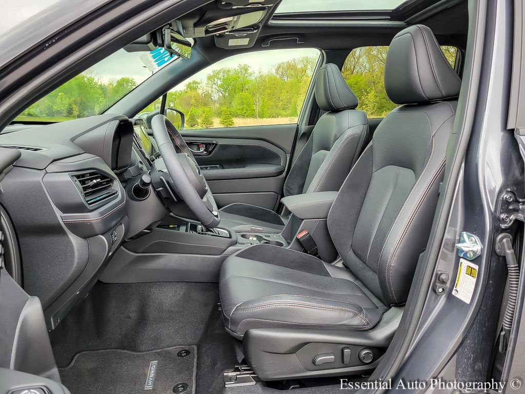 Used 2025 Subaru Forester Touring AWD/4WD image 8
